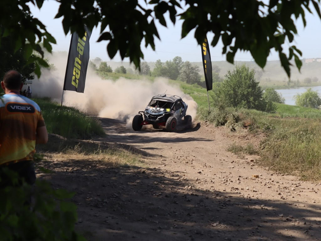 Чемпіонат з кантрі-кросу на квадроциклах та багі відбувся у Знам'янській громаді