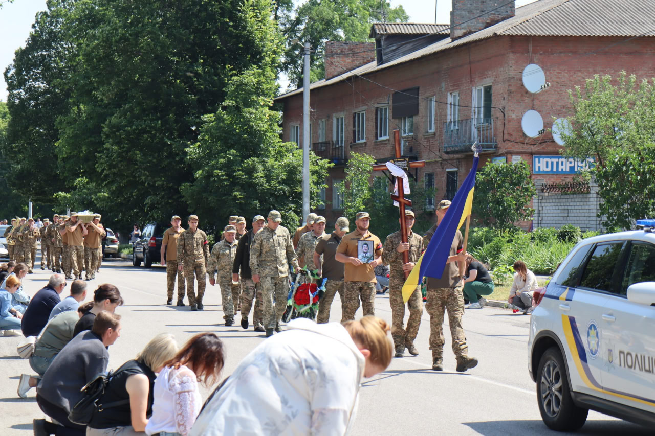 В Онуфріївській громаді провели в останню путь військового