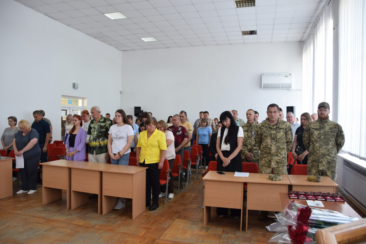 Нагороди загиблих військових вручили їхнім рідним у Петрівській громаді