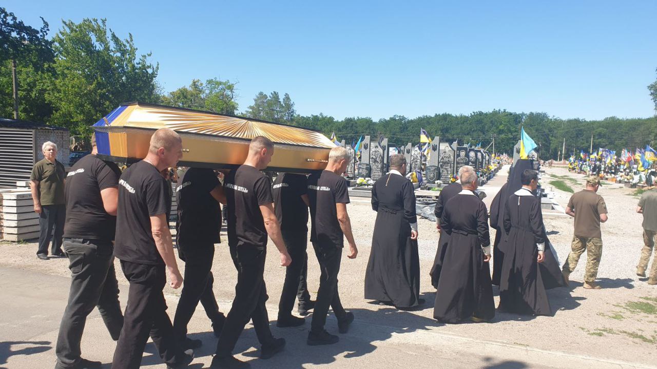 З двома військовими попрощалися у Кропивницькому