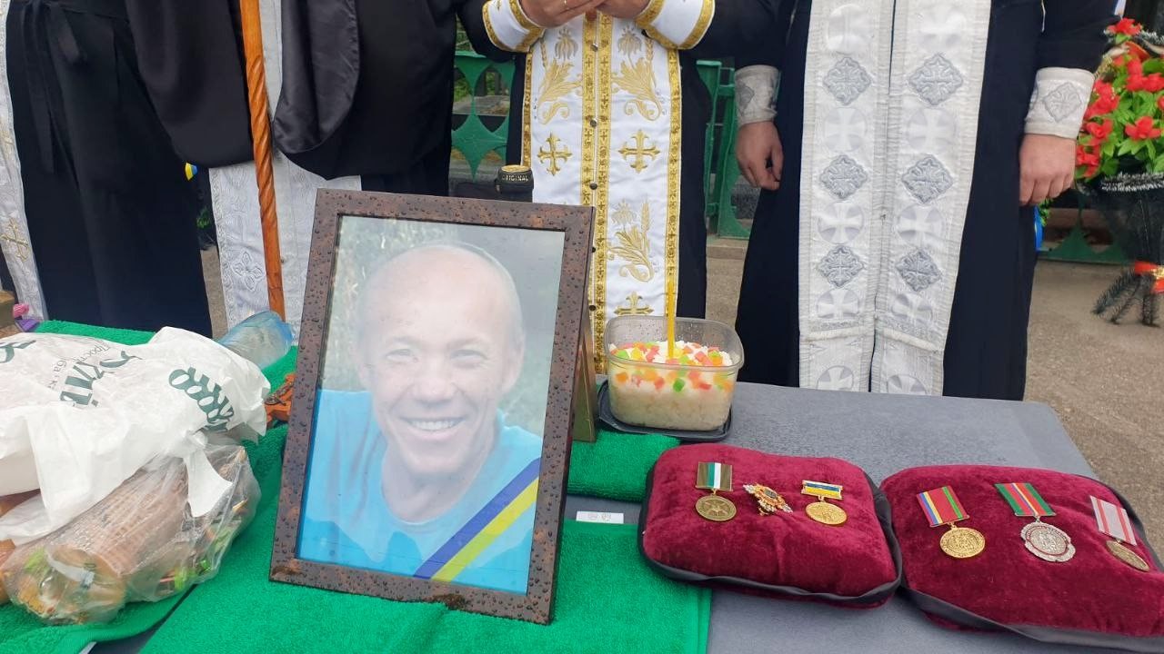 У Кропивницькому попрощалися із загиблими на війні Денисом Шевченком та Сергієм Мусіякою.