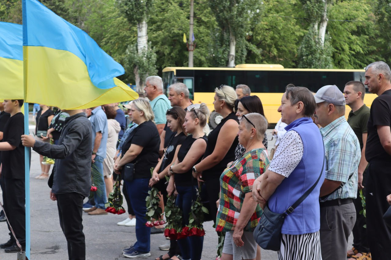 Світловодськ провів в останню дорогу молодшого сержанта Сергія Поліщука.
