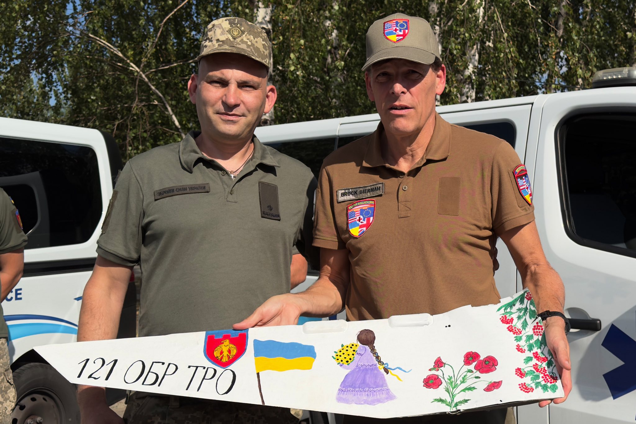 Волонтери передали дві "швидкі"