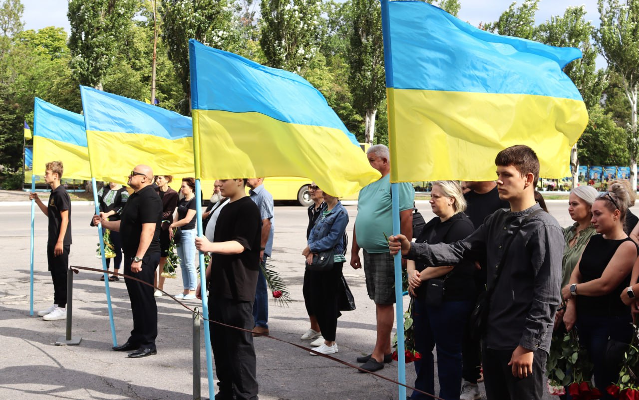 Світловодськ провів в останню дорогу молодшого сержанта Сергія Поліщука.