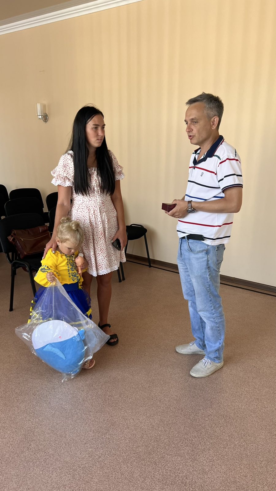 Вручення державної нагороди родині загиблого воїна з Кіровоградщини