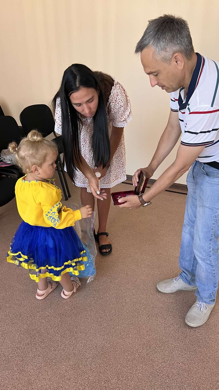 Вручення державної нагороди родині загиблого воїна з Кіровоградщини