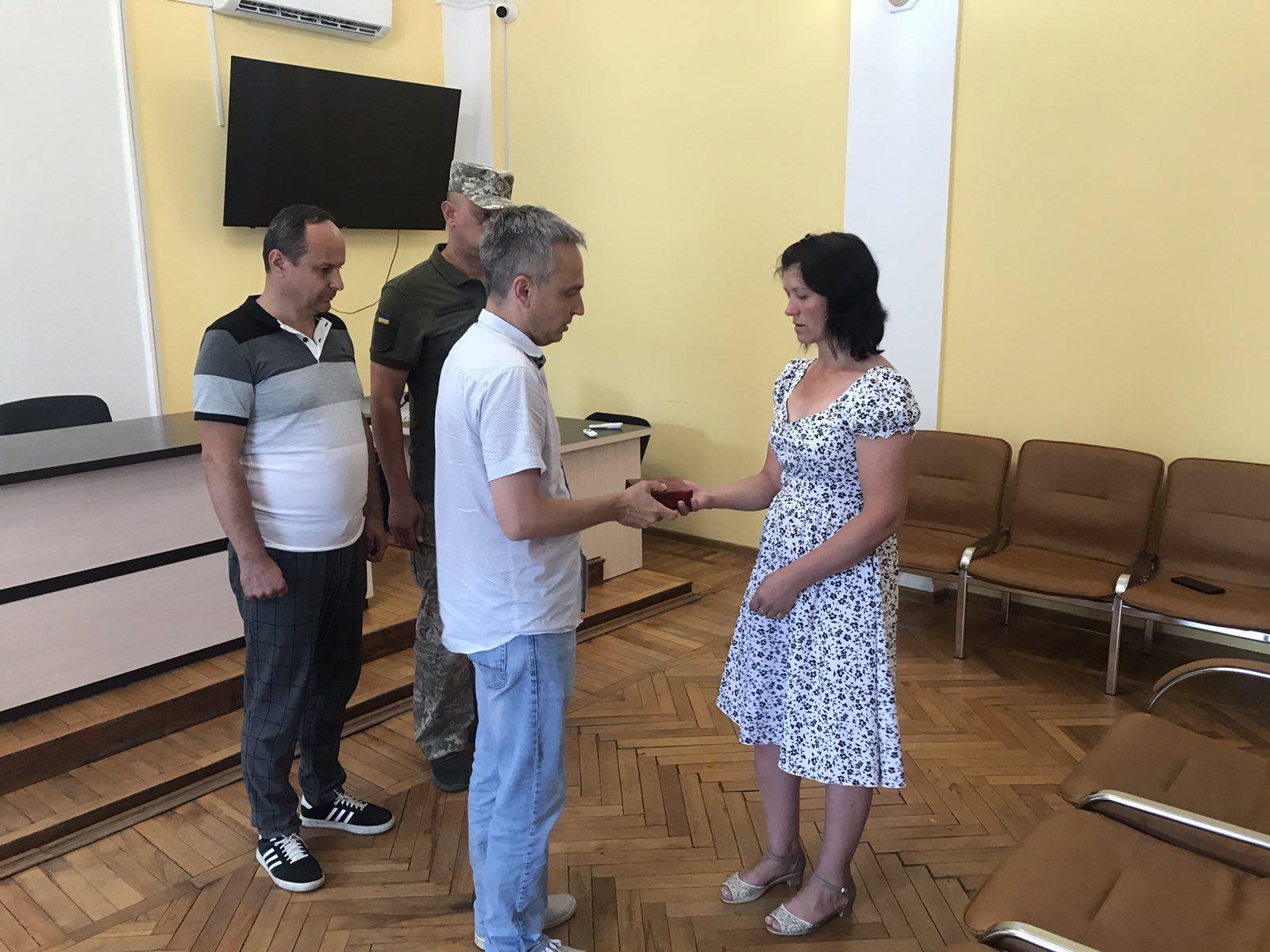Державні нагороди передали рідним загиблих воїнів