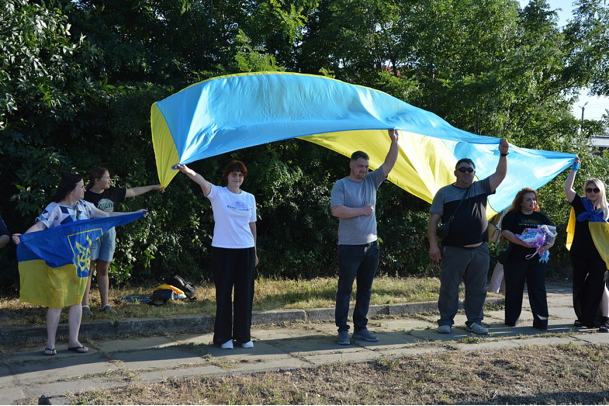 Після більш як трьох років російського полону додому повернувся 33-річний кропивничанин, військовослужбовець Андрій Непоменко.