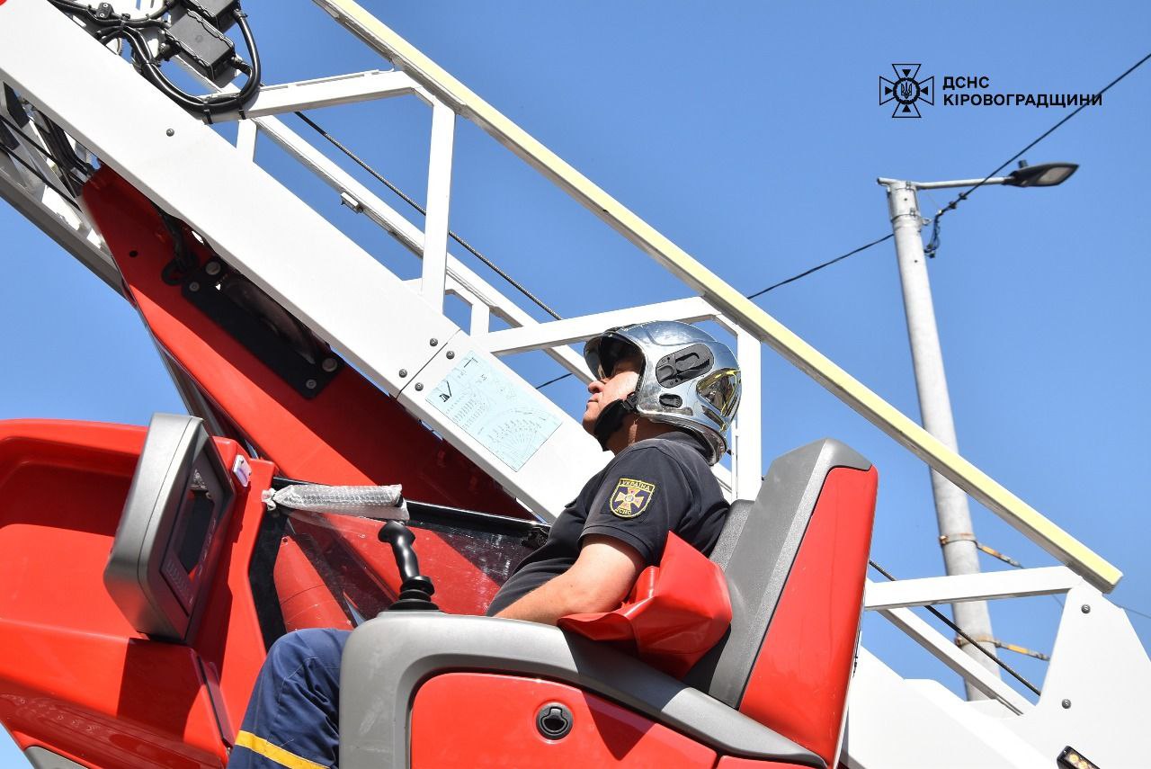 Два балкони горіли у багатоповерхівці в Кропивницькому