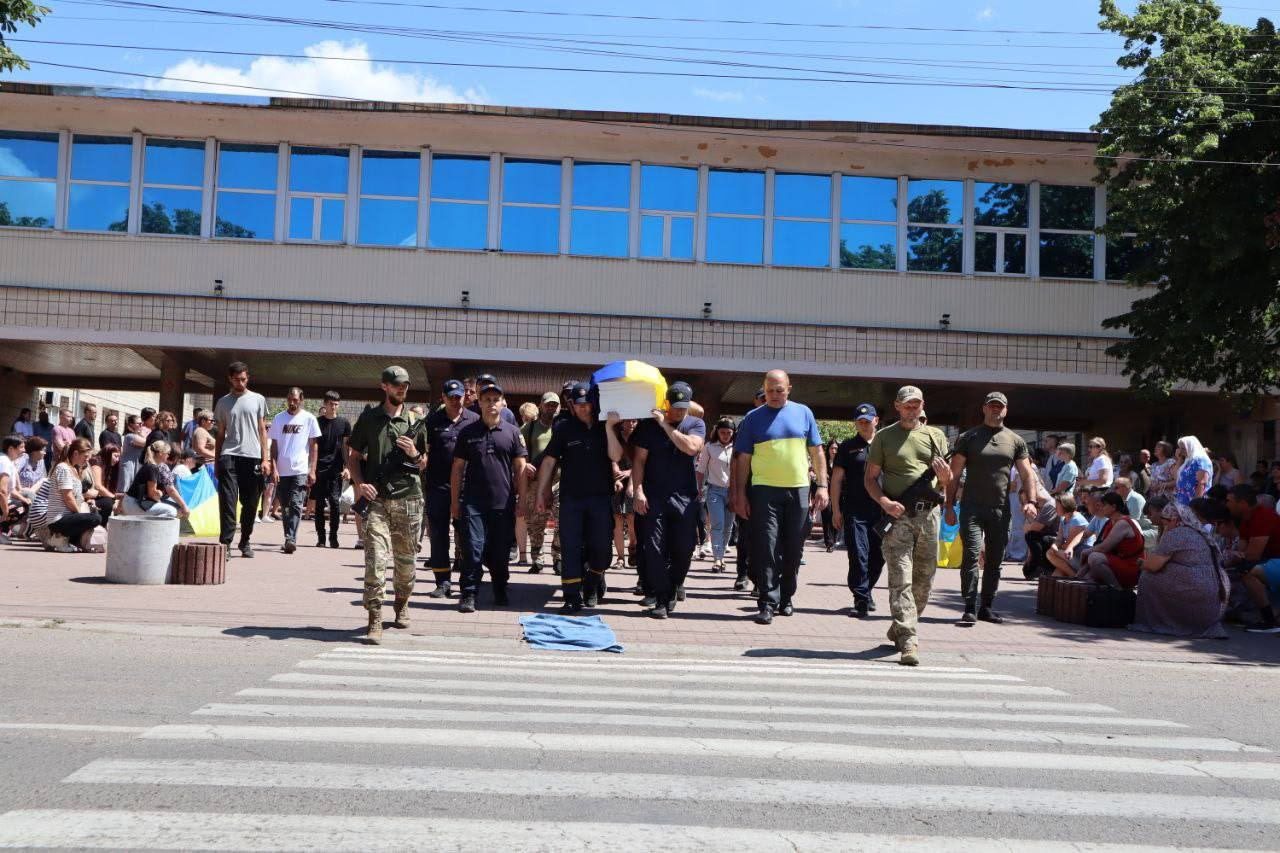 Із загиблим військовим попрощалися в Новоукраїнці