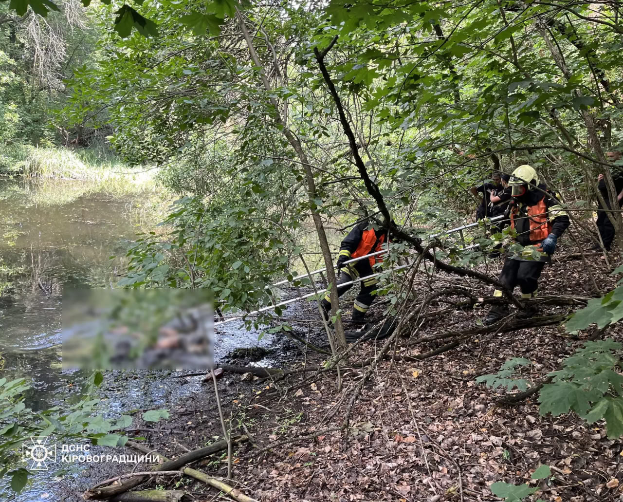 Рятувальники дістали потопельника з водойми у Суботцівській громаді 