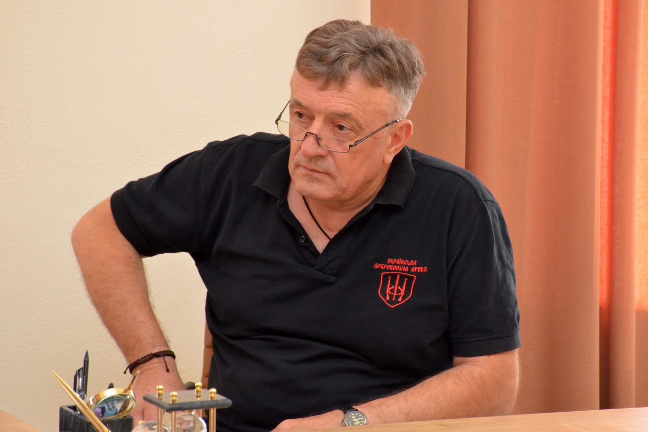 З керівником Кіровоградського обласного центру нацспротиву підписали контракт