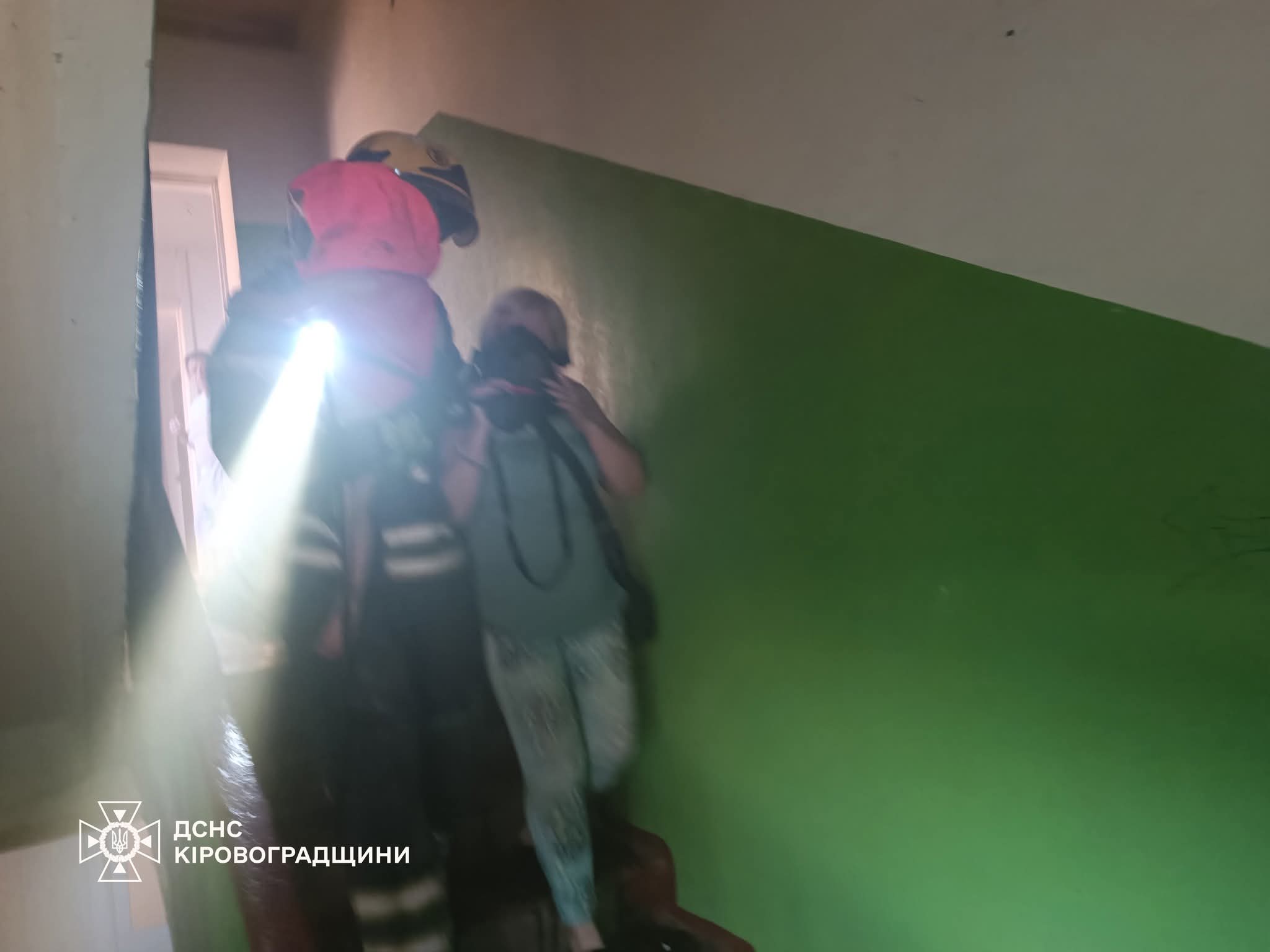 На пожежі врятували дитину та жінку 