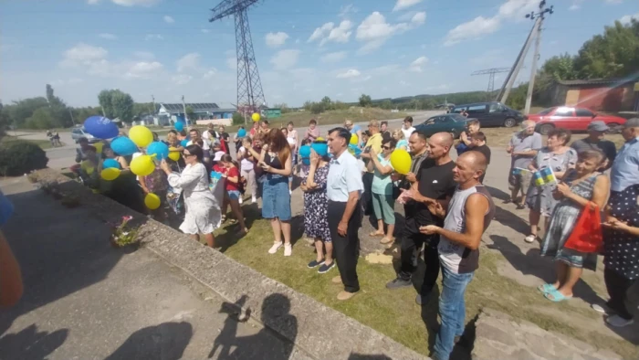 Олександрівська громада зустріла звільненого з російського полону Сергія Лишенка