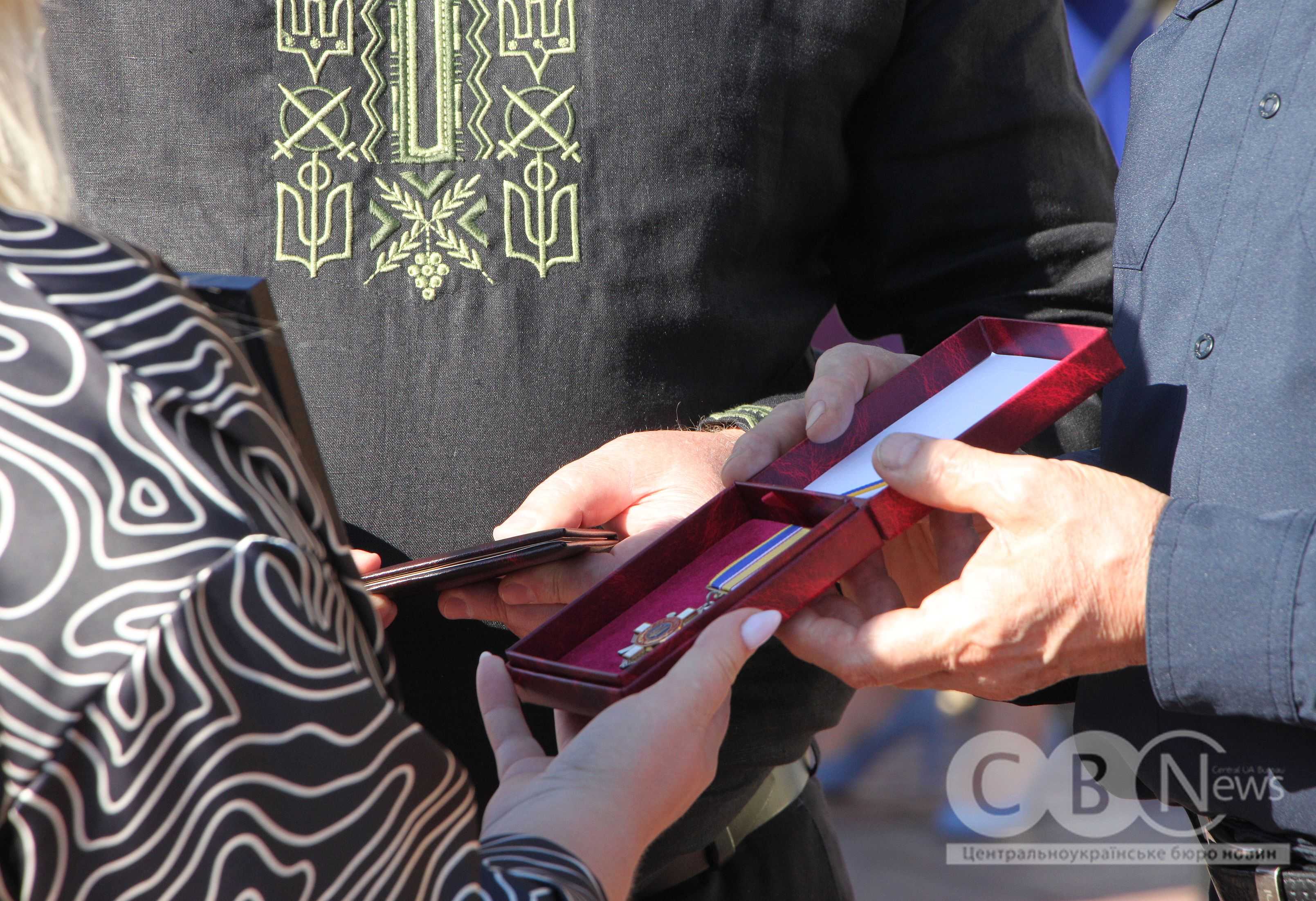 У День пам'яті загиблих захисників у Кропивницькому вшанували полеглих воїнів