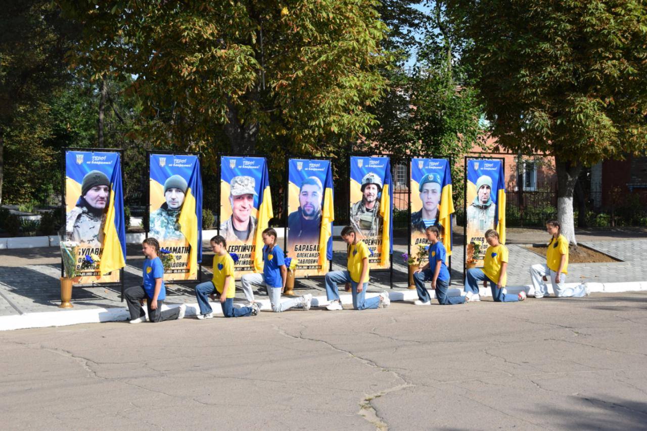 14 серпня дві Алеї Слави відкрили у Новостародубському окрузі Петрівській громаді.