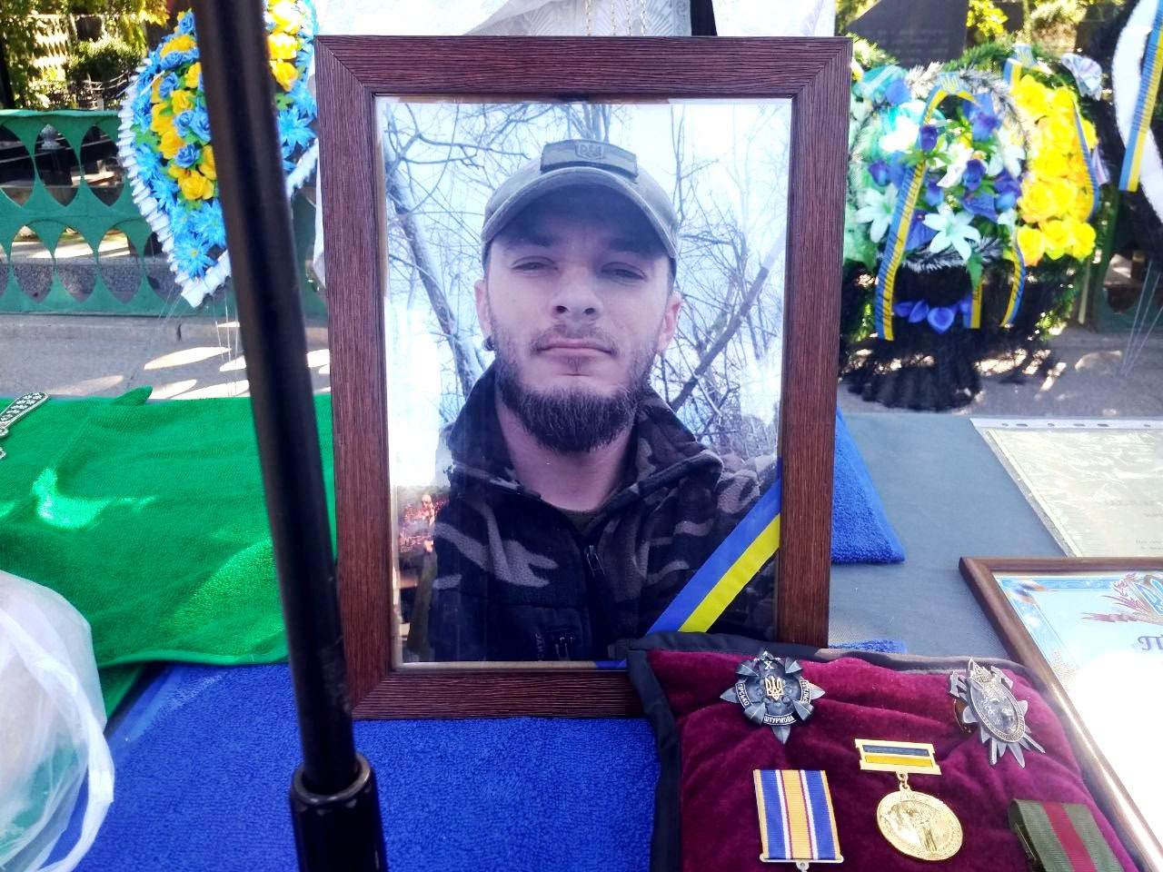 Із загиблим на Харківщині воїном попрощалися у Кропивницькому