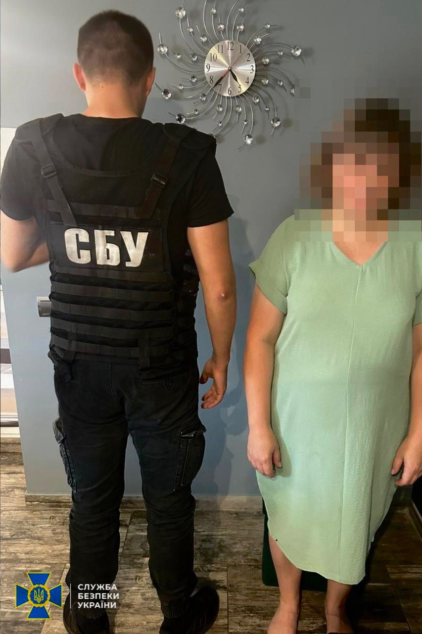 Жителька Кіровоградщини укладала фіктивні шлюби для переправлення військовозобов'язаних за кордон