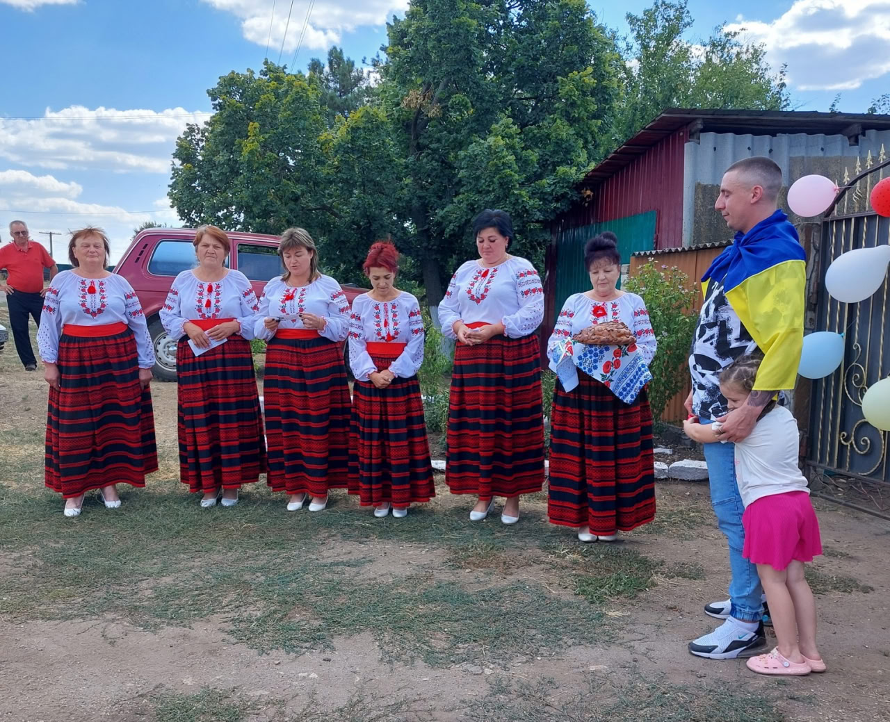 Військового з Устинівської громади зустріли після повернення з полону