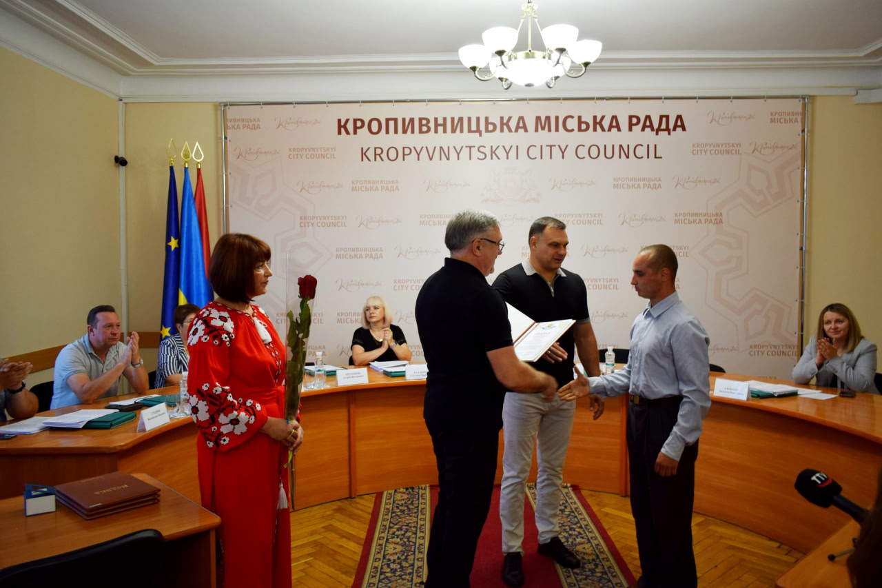 З нагоди Дня Незалежності у Кропивницькому військовим та цивільним вручили нагороди
