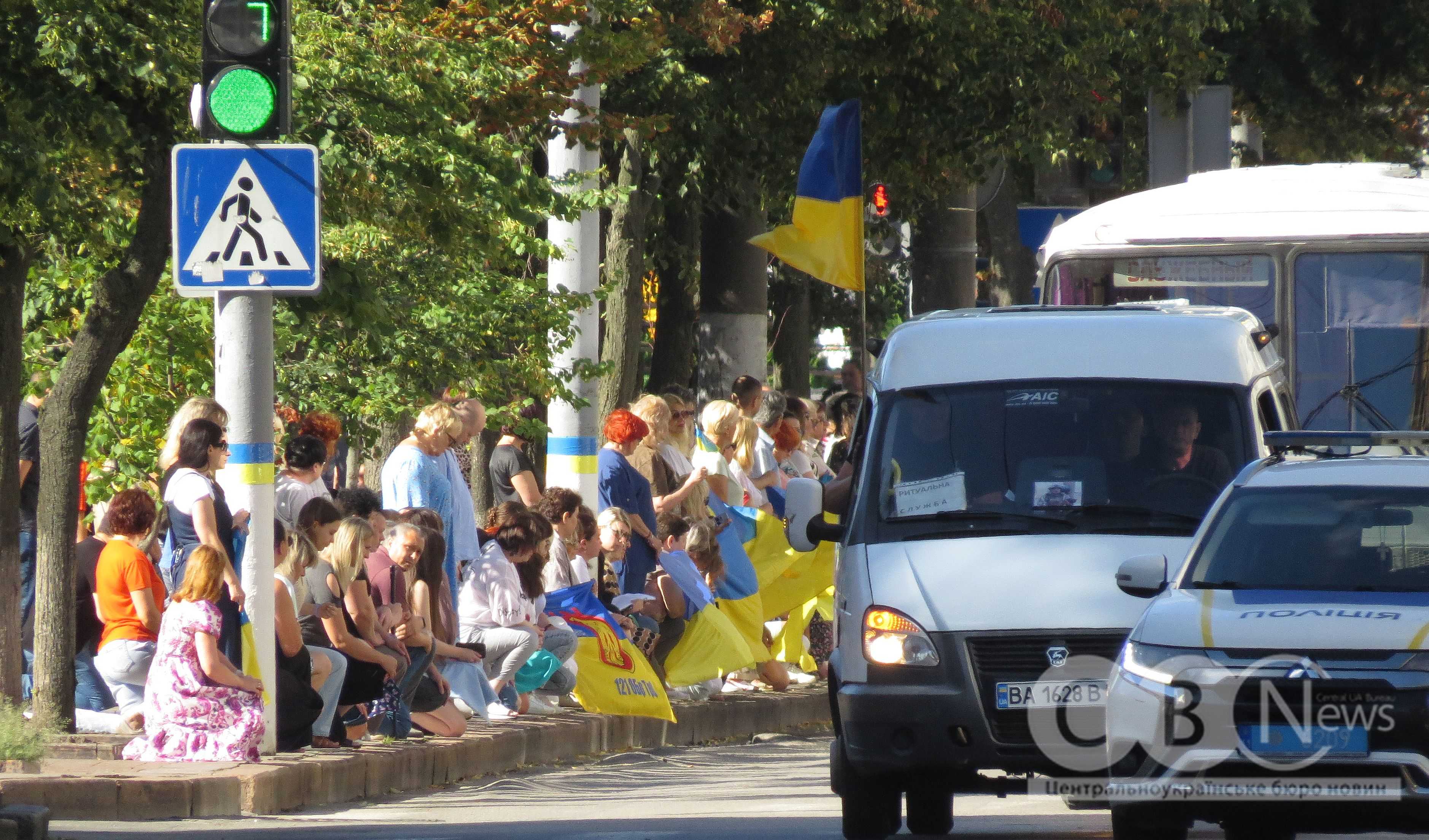 У Кропивницькому попрощалися з військовими Юрієм Сімонешком та Олександром Горкушею