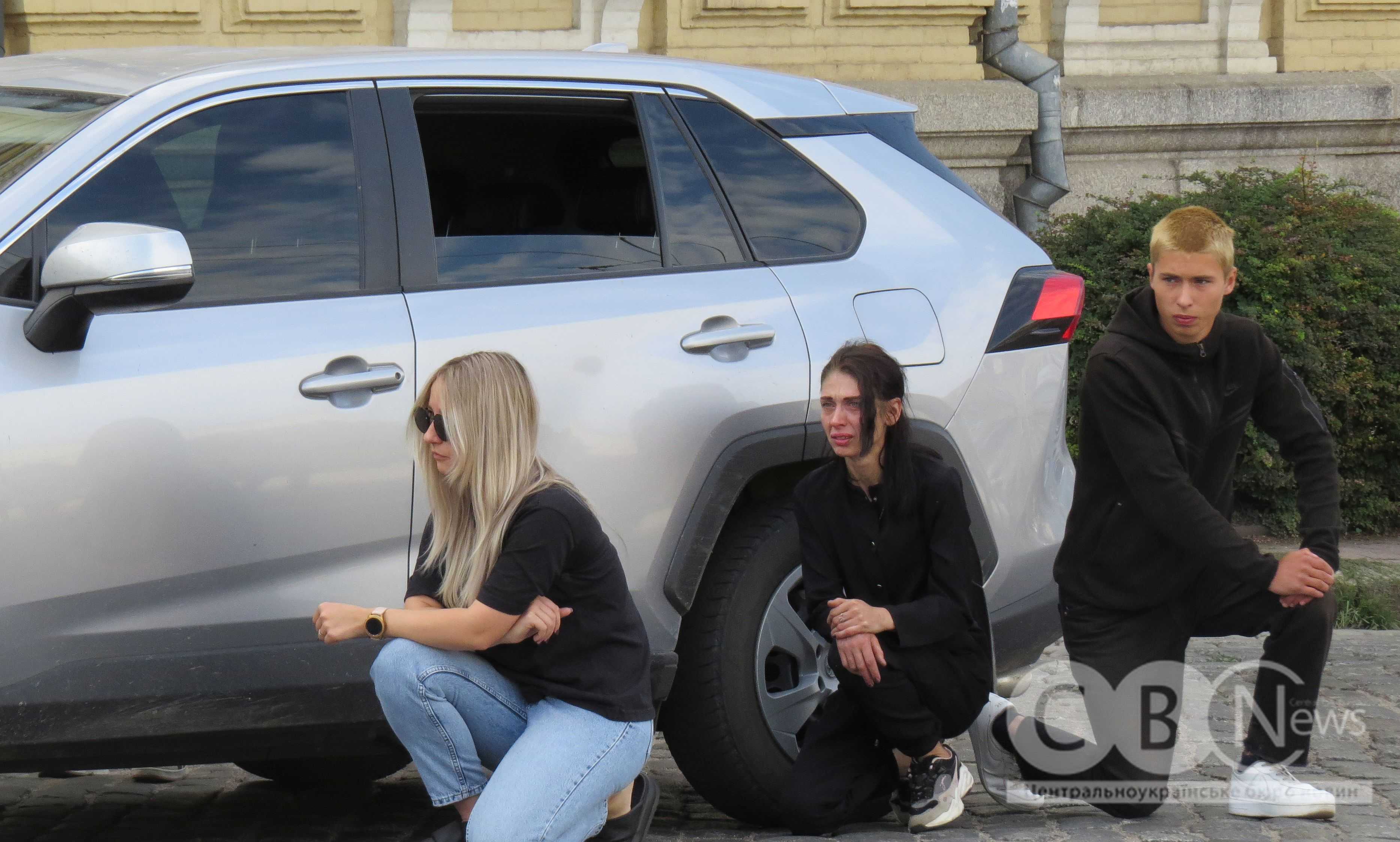 У Кропивницькому в останню путь провели загиблого на Донеччині Олександра Рибова.