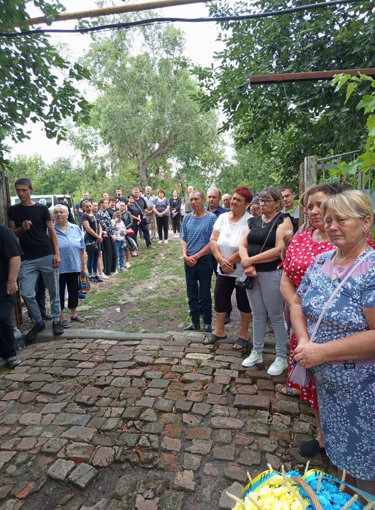 Ігоря Череп'яного, який загинув на Херсонщині, в останню путь провели у Долинській громаді