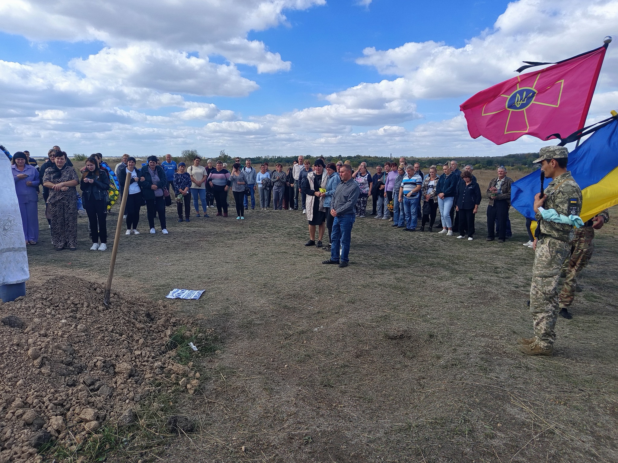 Із загиблим воїном попрощалися на Кіровоградщині