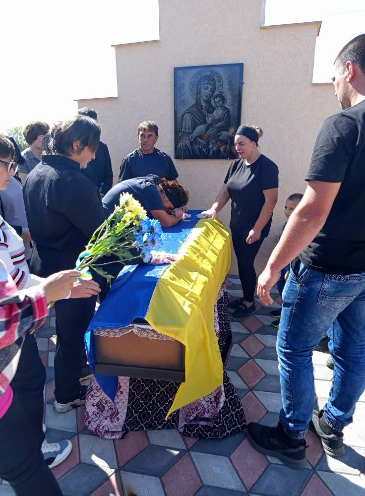 Із загиблим військовим попрощалися в Долинській