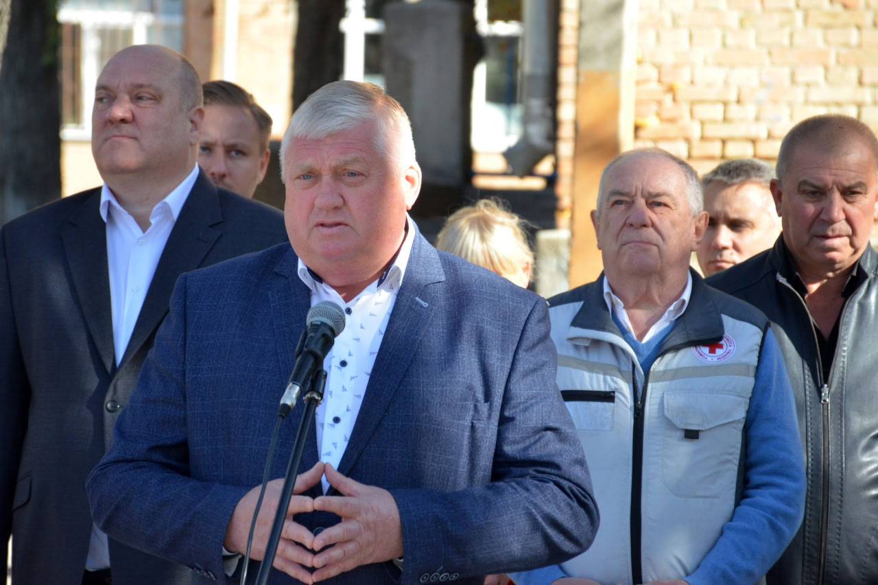 Червоний Хрест облаштував два спортмайданчики у медколеджі Кропивницького