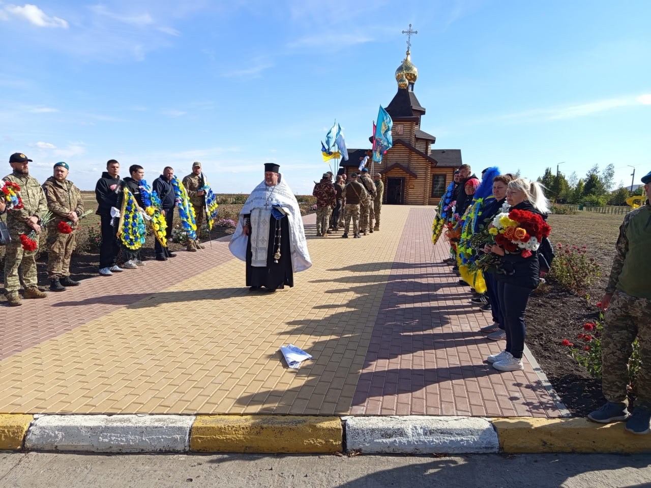 У Долинській попрощалися із загиблим воїном Миколою Посуньком.