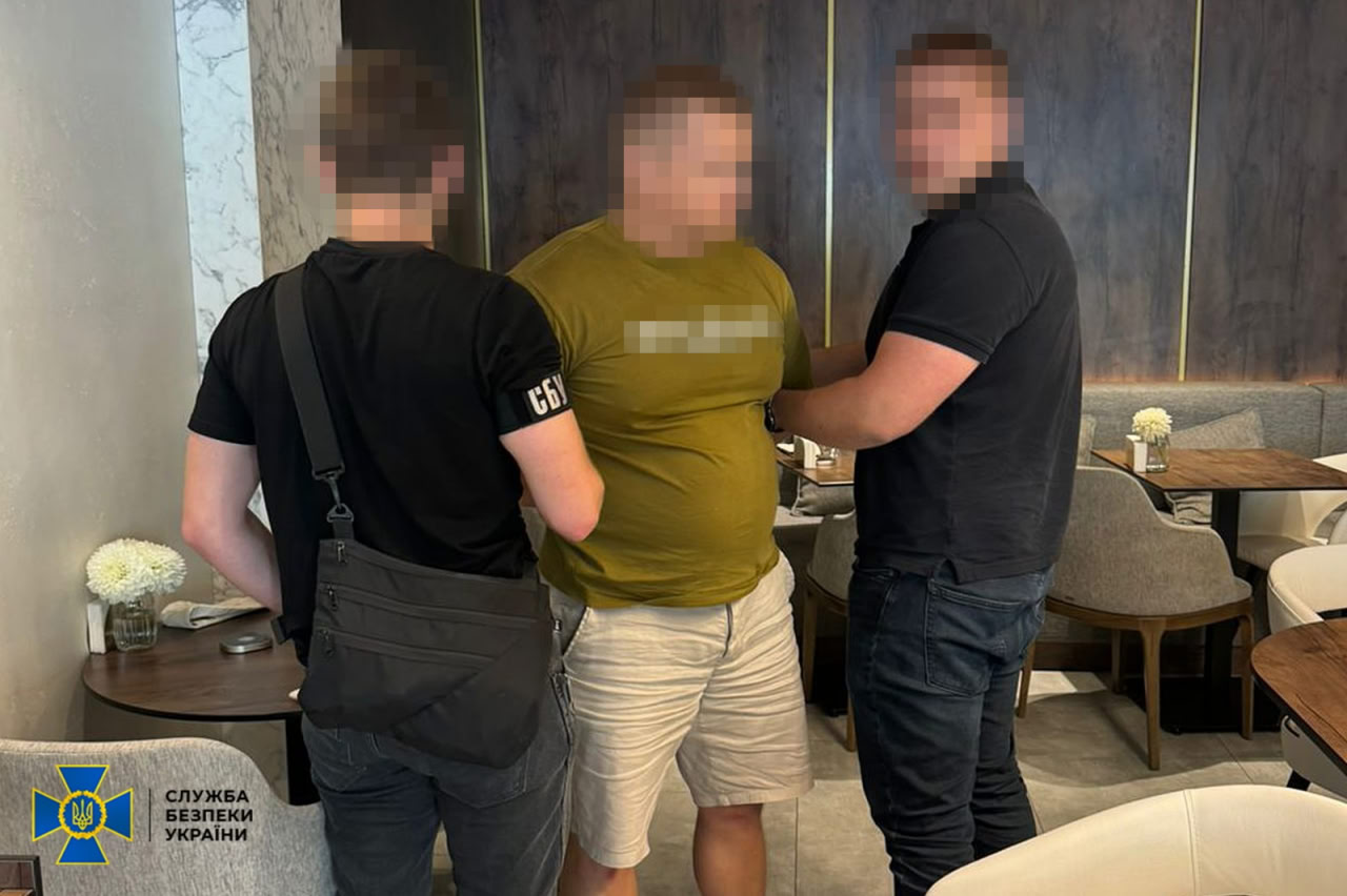 Поліція провела обшуки на Кіровоградщині для викриття банди, що тероризувала кілька регіонів 