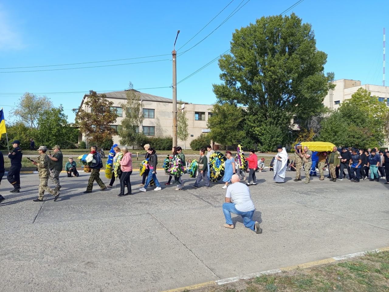 Із загиблим військовим попрощалися в Долинській