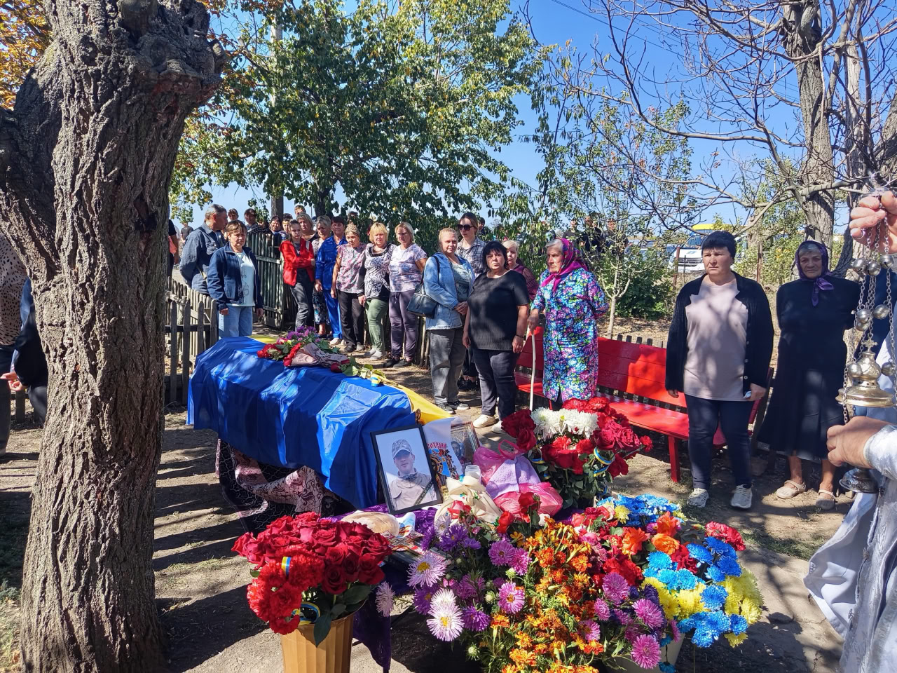 Із загиблим військовим попрощалися в Долинській