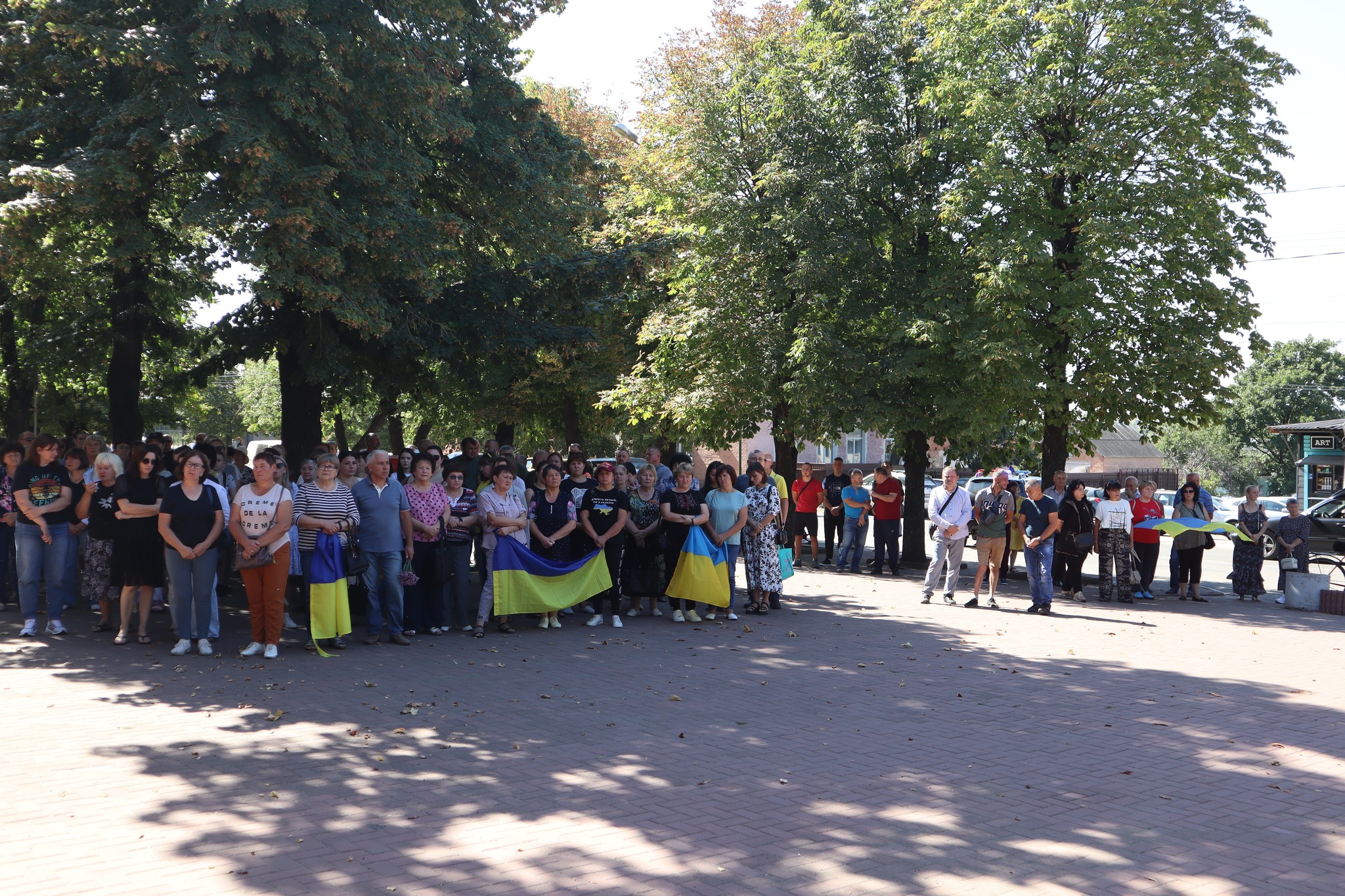 У Новоукраїнці в останню путь провели загиблого на Херсонщині Володимира Аношкіна.