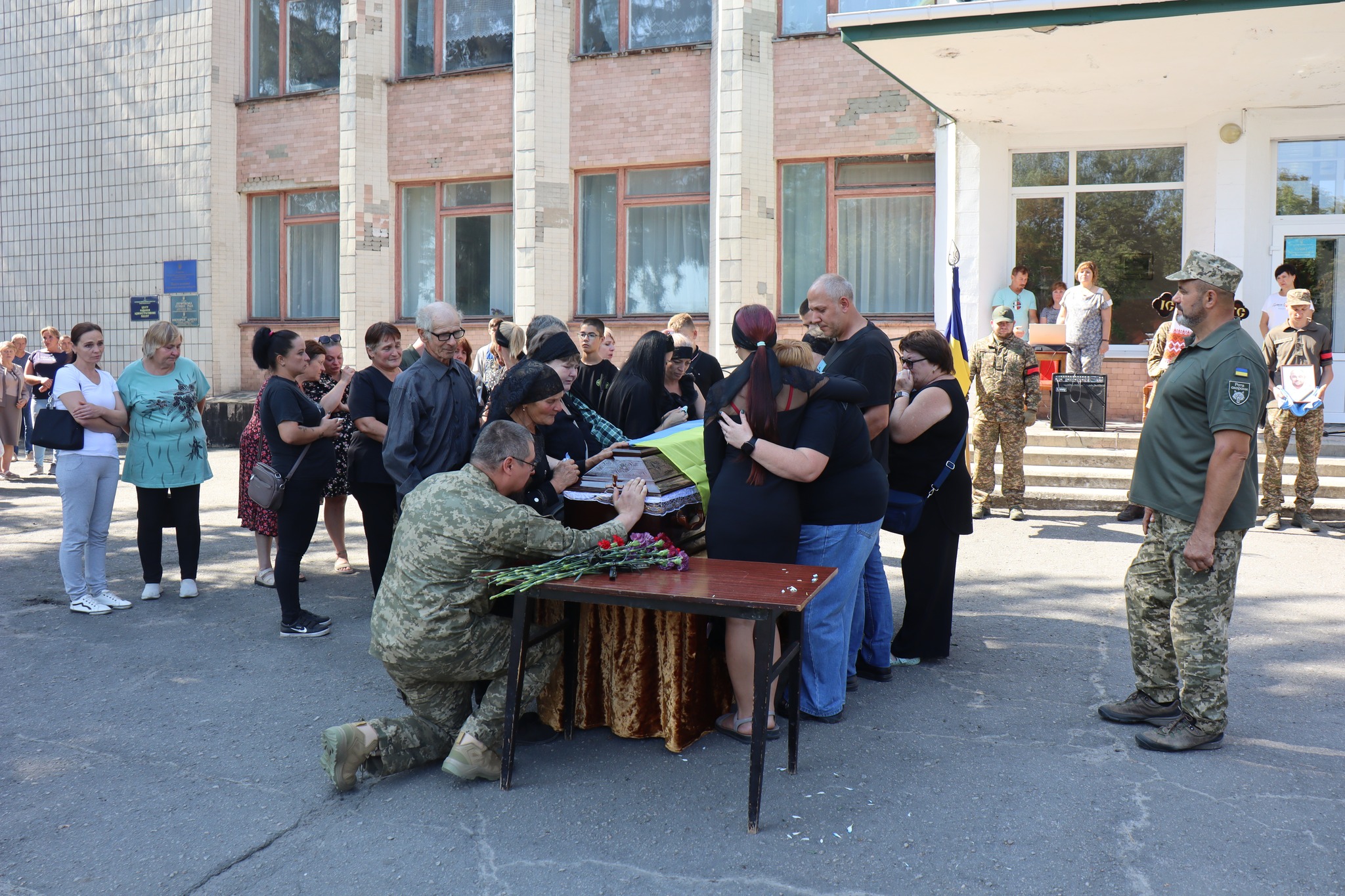 В Онуфріївській громаді в останню путь провели Максима Лоіка, який загинув за день до 40-річчя.