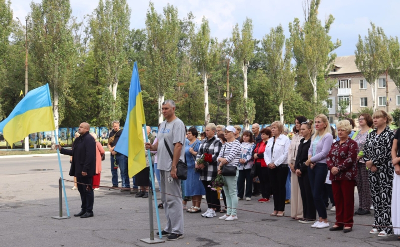 У Світловодську в останню путь провели військового Андрія Макея, який загинув на Донеччині.