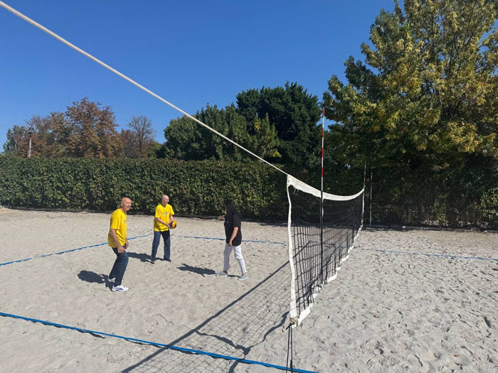 На факультеті спорту та фізичної культури ЦДУ у Кропивницькому відкрили новий волейбольний майданчик.