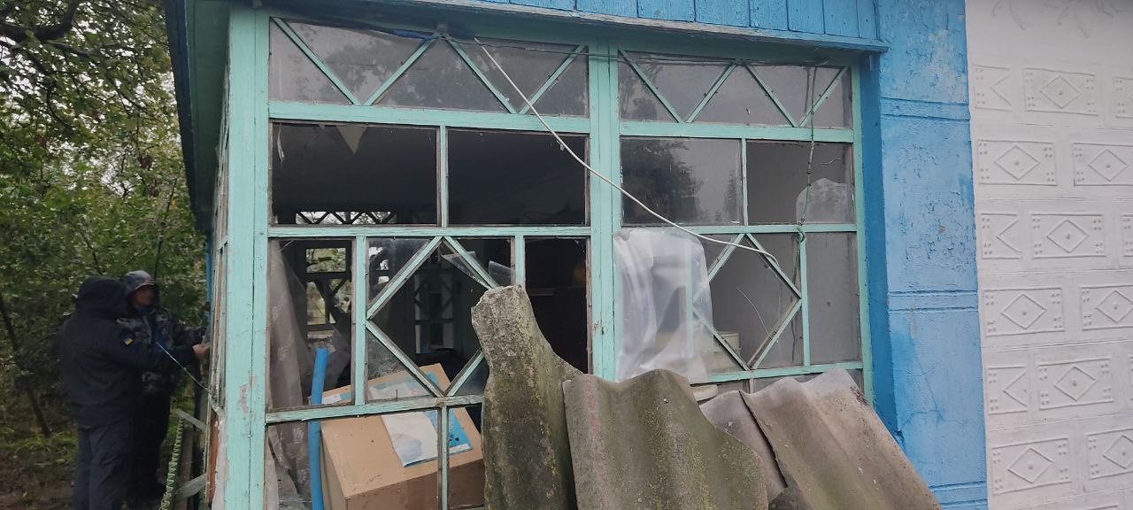 5 жовтня внаслідок падіння уламків російського безпілотника пошкоджень зазнали 15 домоволодінь у Благовіщенській громаді.