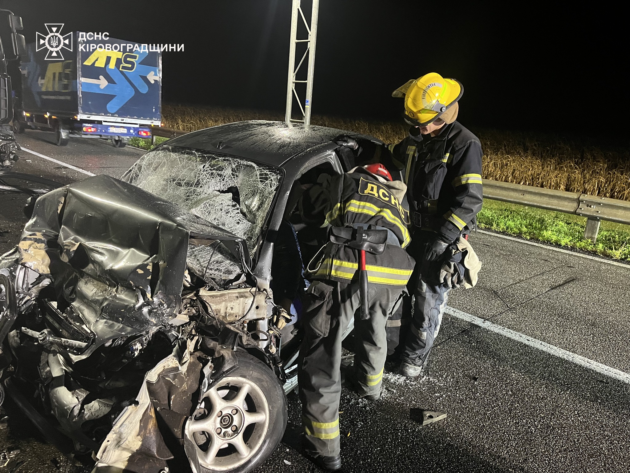 4 жовтня біля села Куколівка Олександрійського району у ДТП загинуло двоє людей.