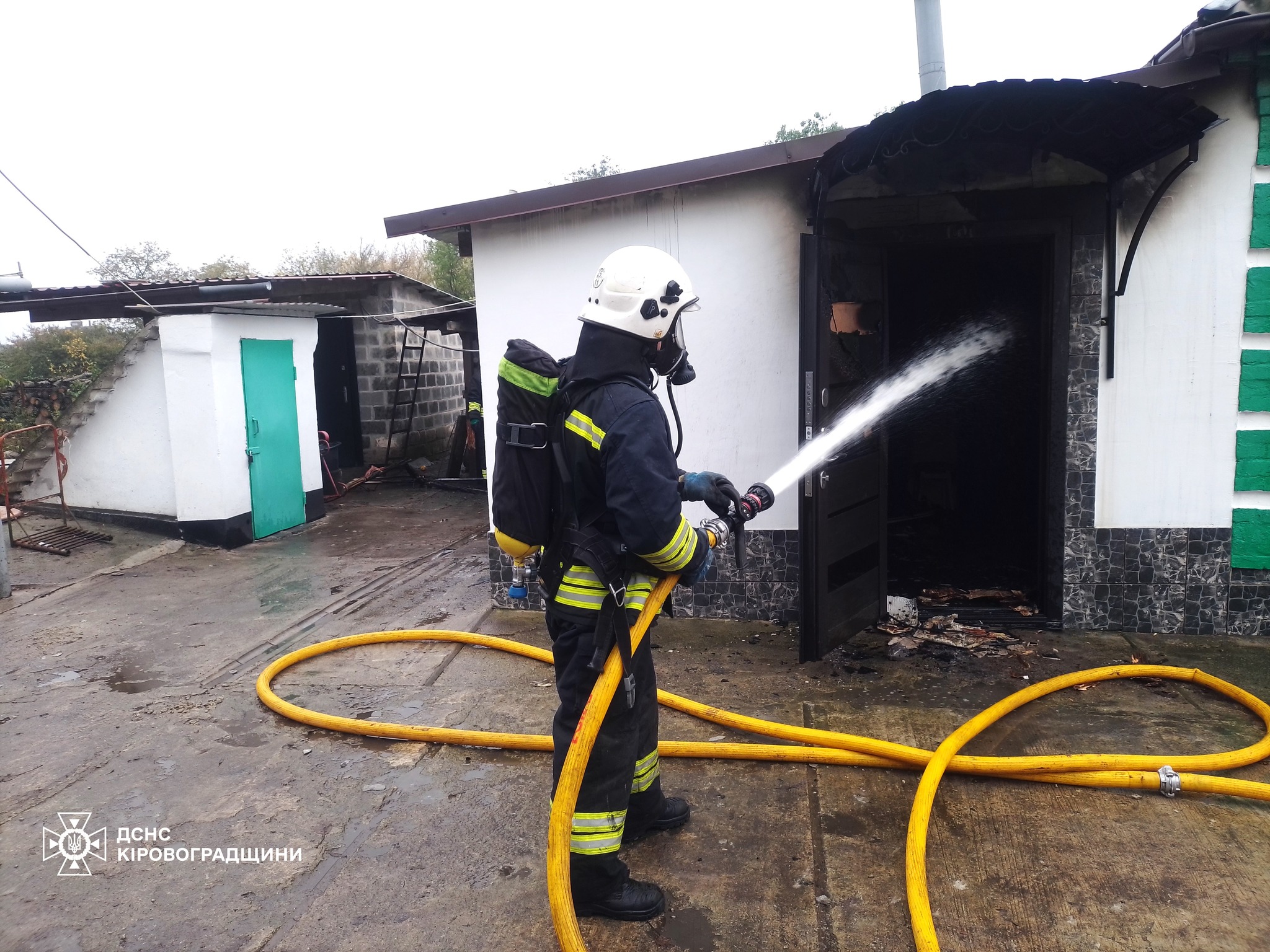 8 жовтня рятувальники у Гайвороні на пожежі знайшли тіло жінки.