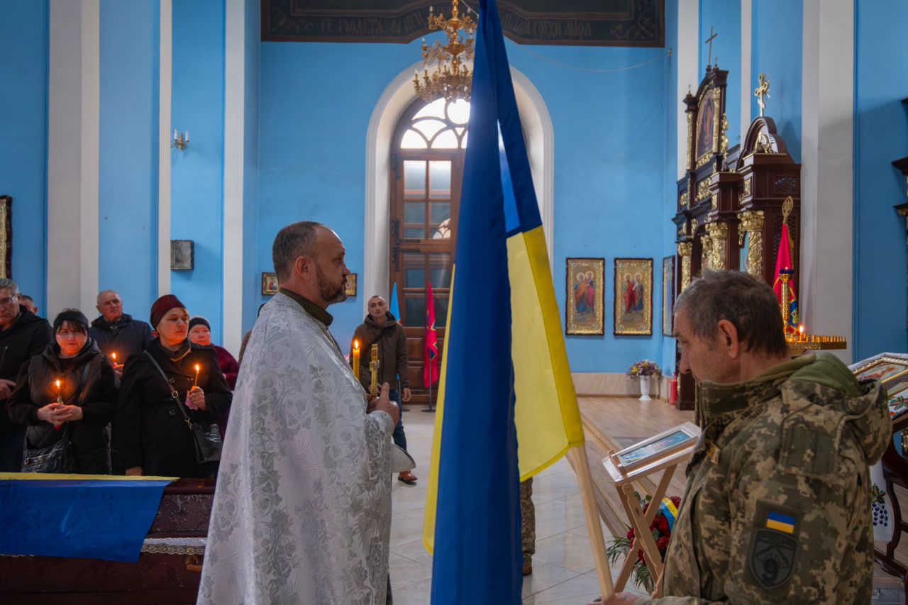 У Гарнізонному храмі Кропивницького вперше відспівали загиблого військового