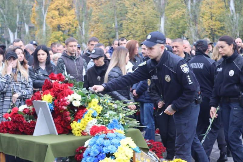Із загиблим воїном попрощалися на Кіровоградщині