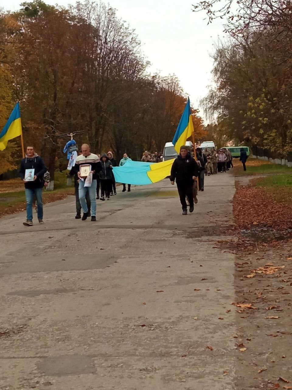 Із загиблим військовим попрощалися в Олександрівській громаді