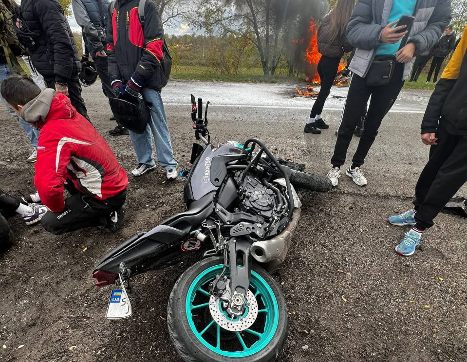 В ДТП з мотоциклістами біля Олександрії травмувалися троє — серед них діти