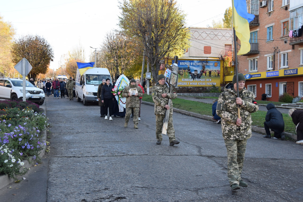 З військовим попрощалися у Петрівській громаді