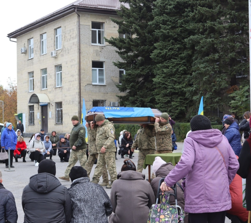 Прощання із загиблим воїном на Кіровоградщині