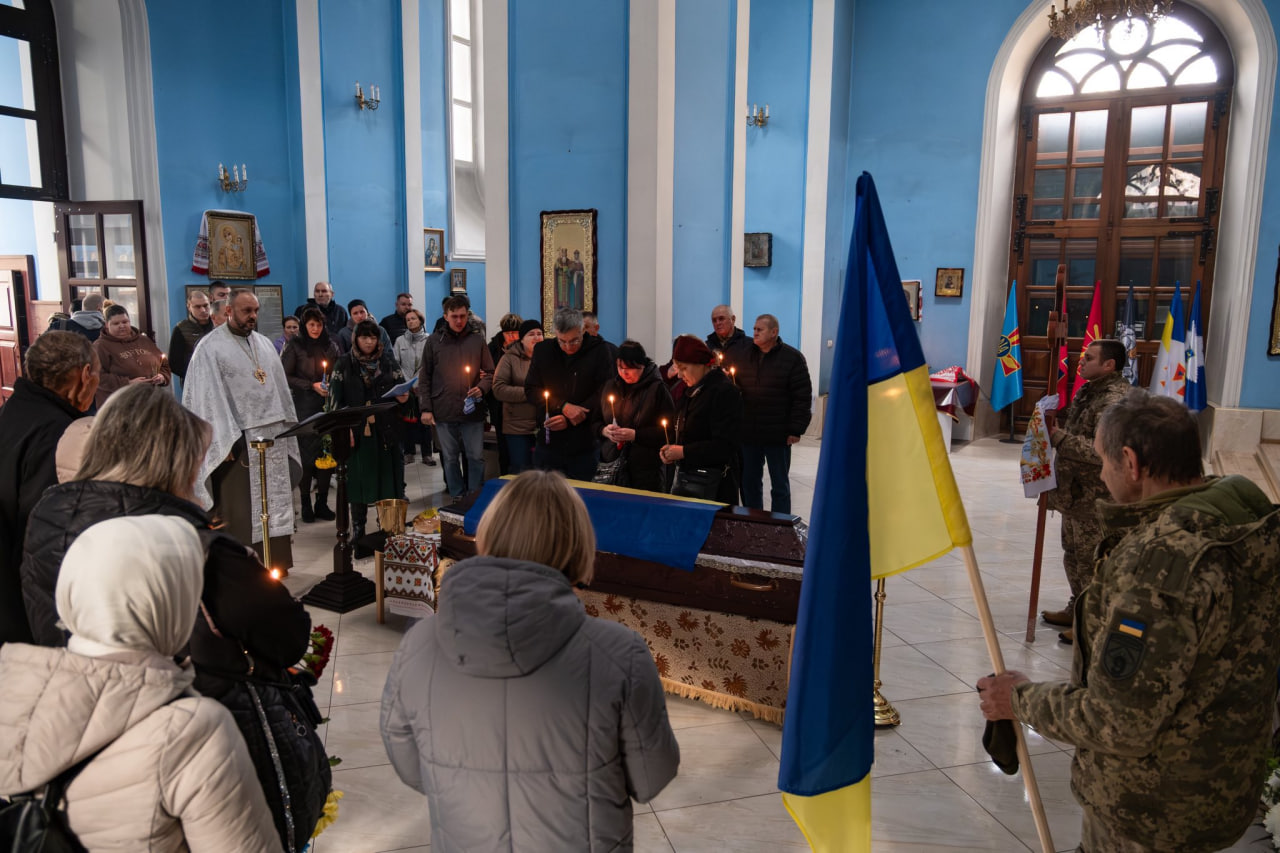 У Гарнізонному храмі Кропивницького вперше відспівали загиблого військового