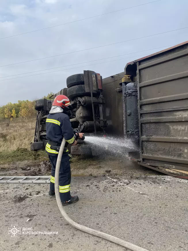 Водій вантажівки травмувався в ДТП у Кропивницькому