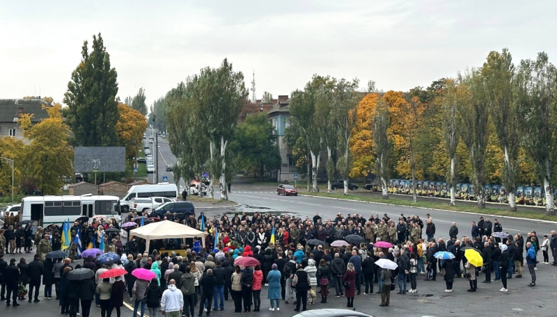Із загиблим воїном попрощалися на Кіровоградщині